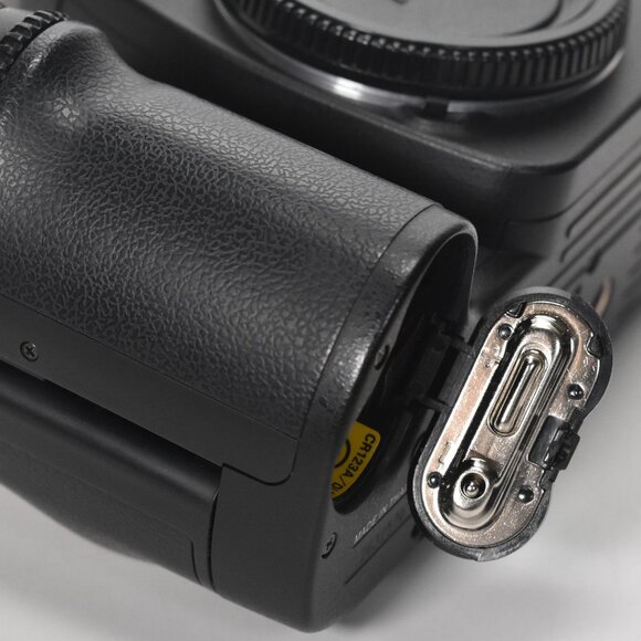 Nikon N80 35mm Film SLR w/Nikon 28-80mm Zoom Lens User Manual MINT - Picture 12 of 16